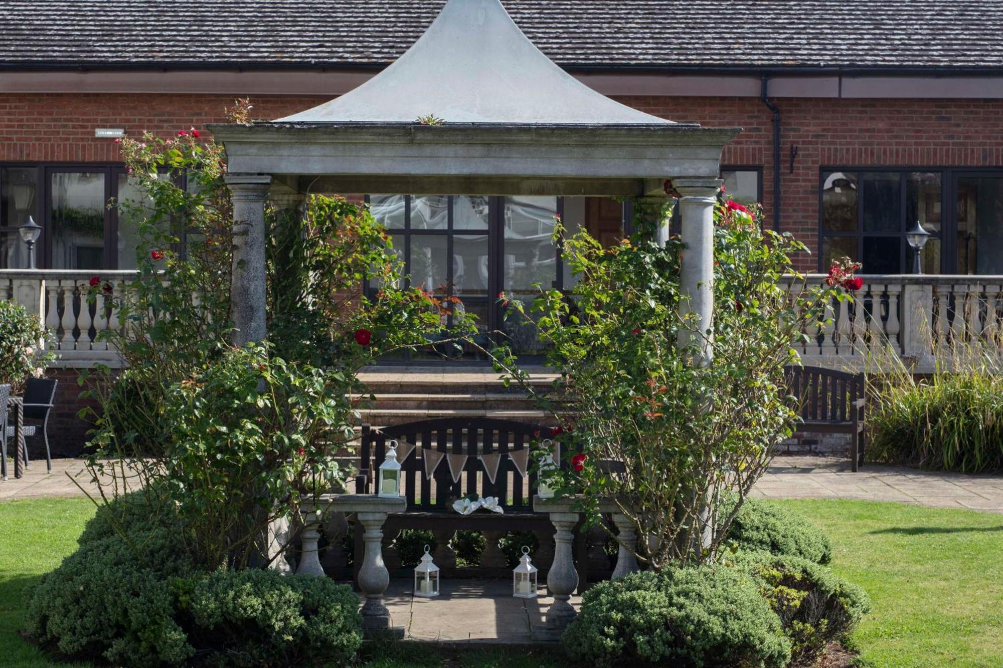 Oxford Belfry Hotel & Spa Thame Exterior foto