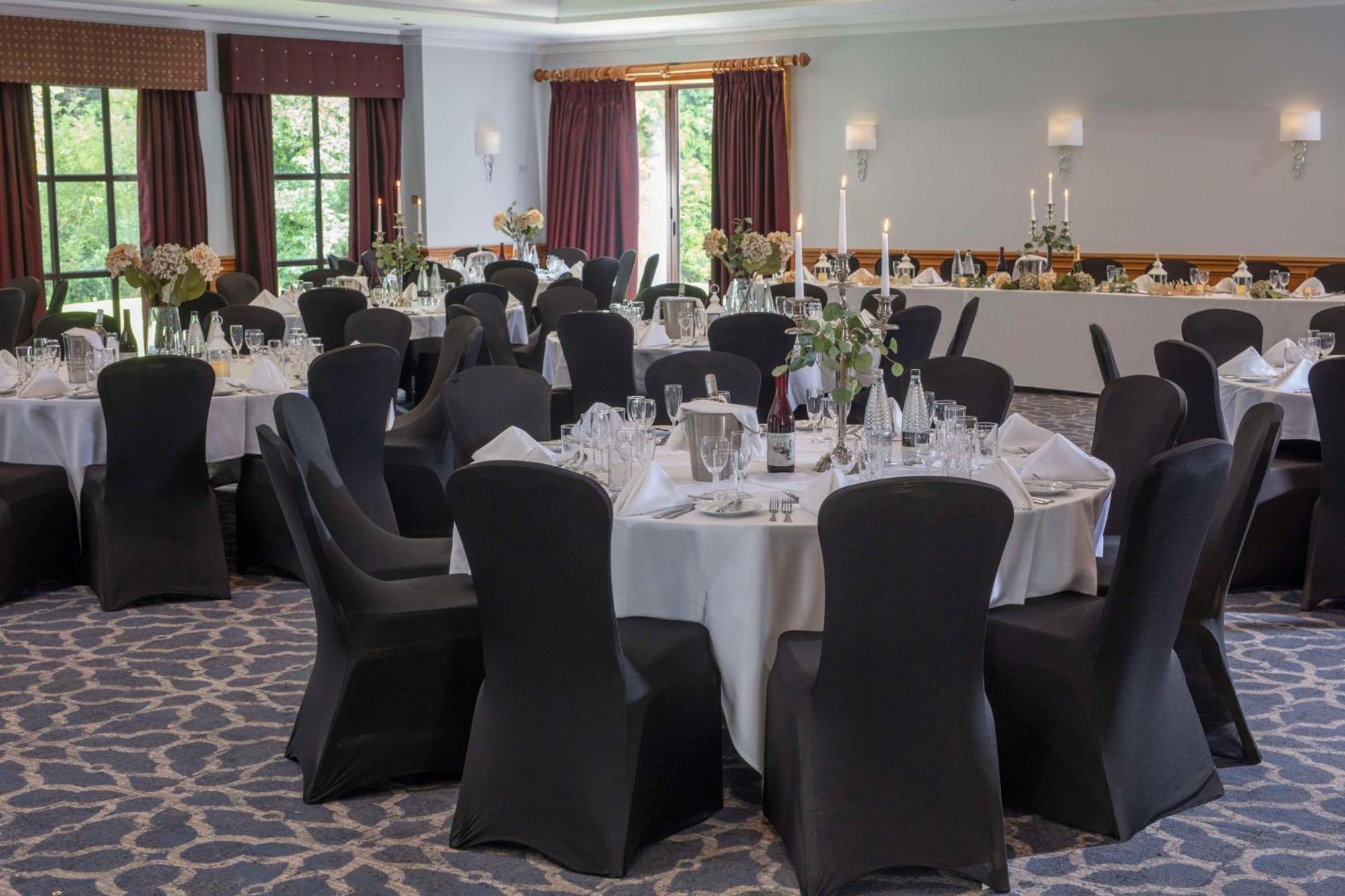 Oxford Belfry Hotel & Spa Thame Exterior foto