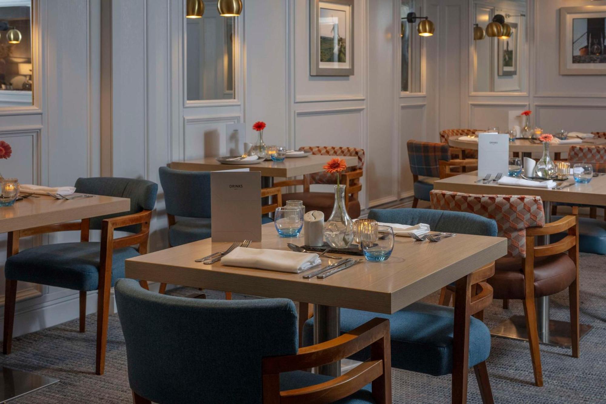 Oxford Belfry Hotel & Spa Thame Exterior foto
